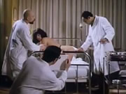 已婚女子在婦科醫生室做愛