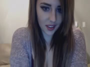 擁有完美奶子的性感黑髮洋妞在直播手淫