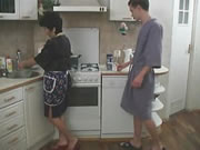 淋浴后與成熟老阿姨發生性關係